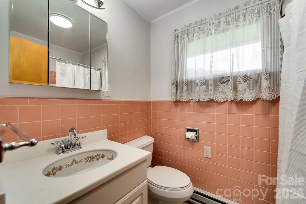 181 Fisher Creek Road Sylva NC 28779