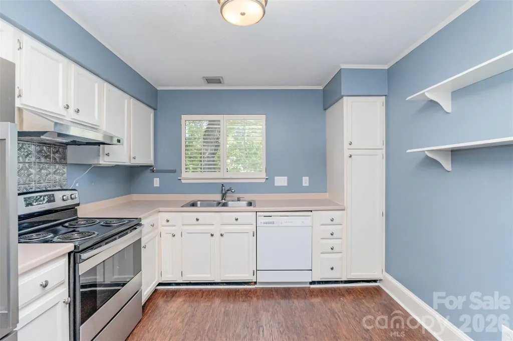 3001 Heathstead Place Charlotte NC 28210