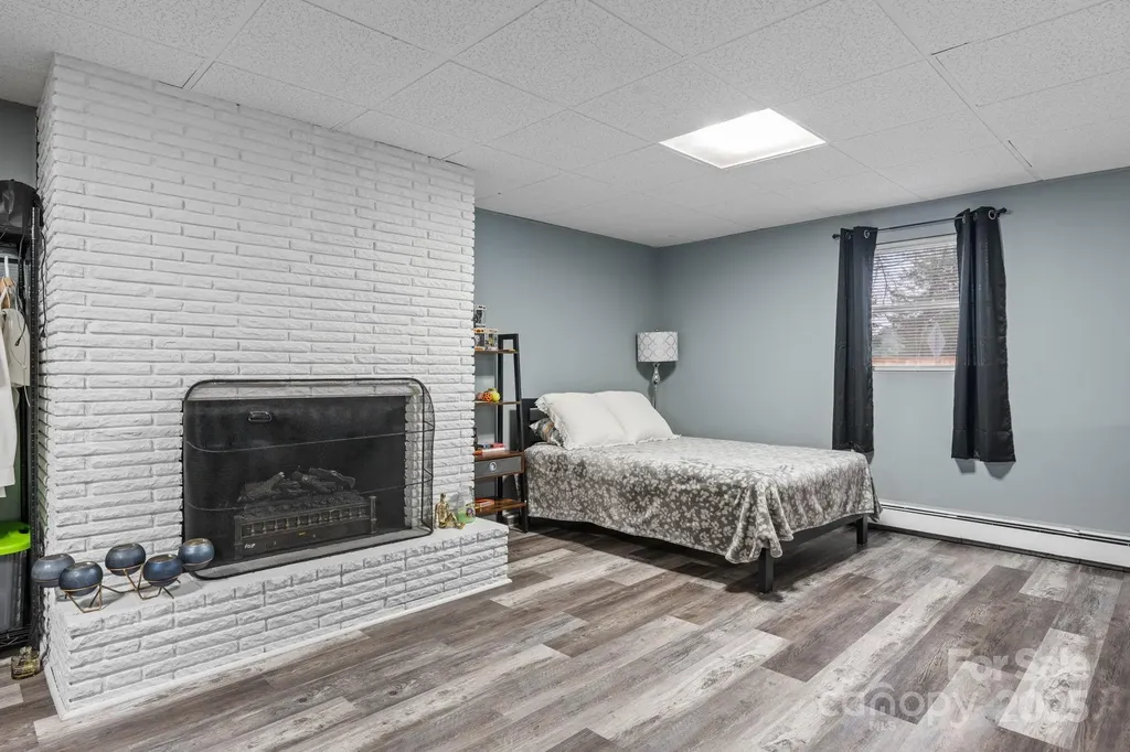 2761 Highland Avenue NE Hickory NC 28601