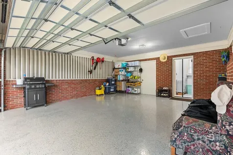2761 Highland Avenue NE Hickory NC 28601