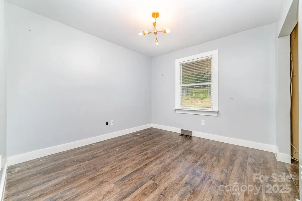 1490 Edisons Bright Way Newton NC 28658