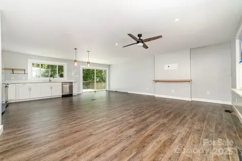 1490 Edisons Bright Way Newton NC 28658