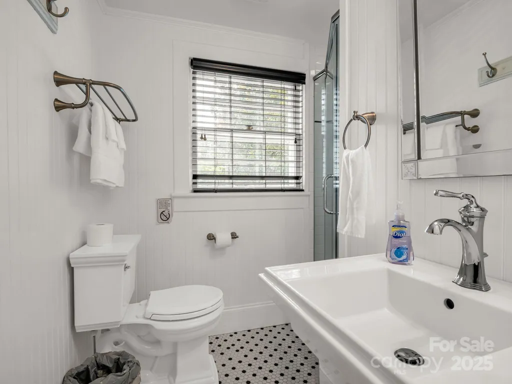 191 W 6th Street Rutherfordton NC 28139