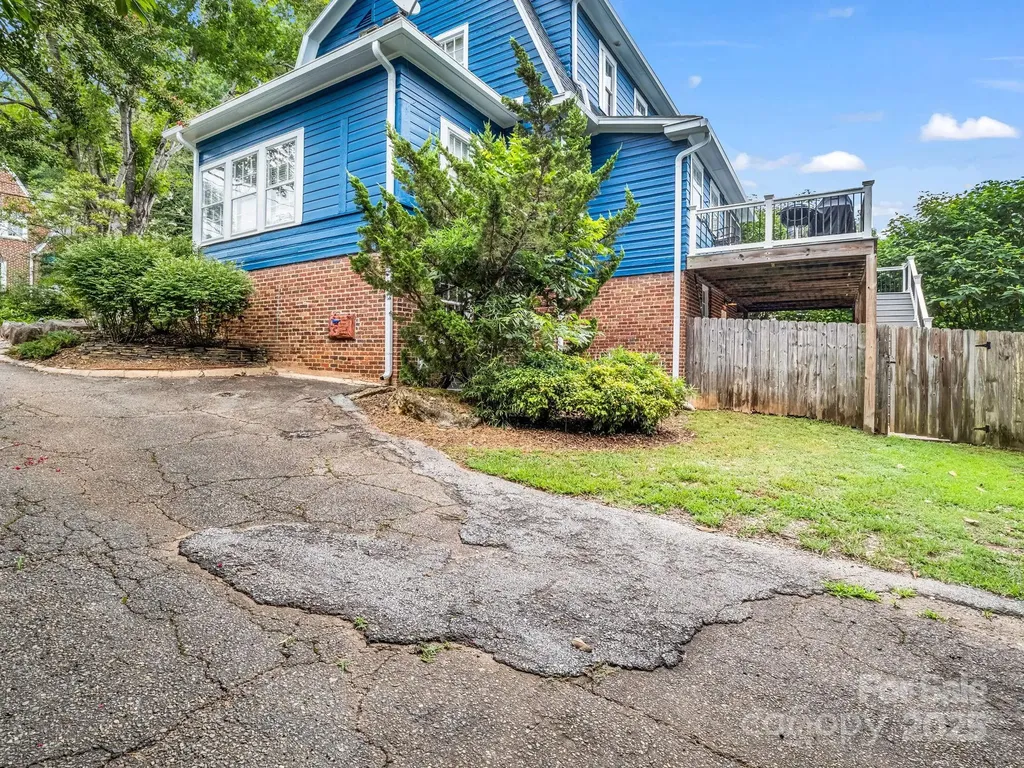 191 W 6th Street Rutherfordton NC 28139