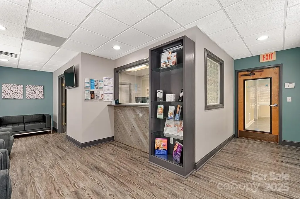 120 Chadwick Square Court Hendersonville NC 28739