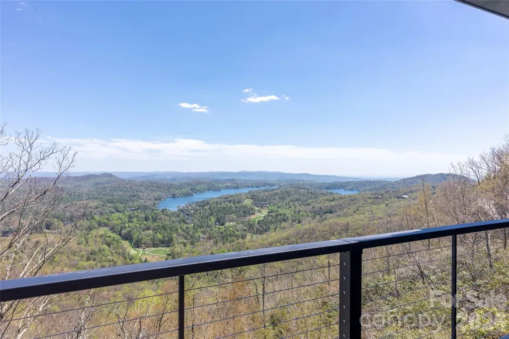 341 Mills Creek Point Lake Toxaway NC 28747