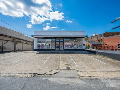 105 W Henderson Street Marion NC 28752