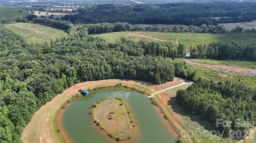 4446 Mirror Lake Drive Catawba NC 28609