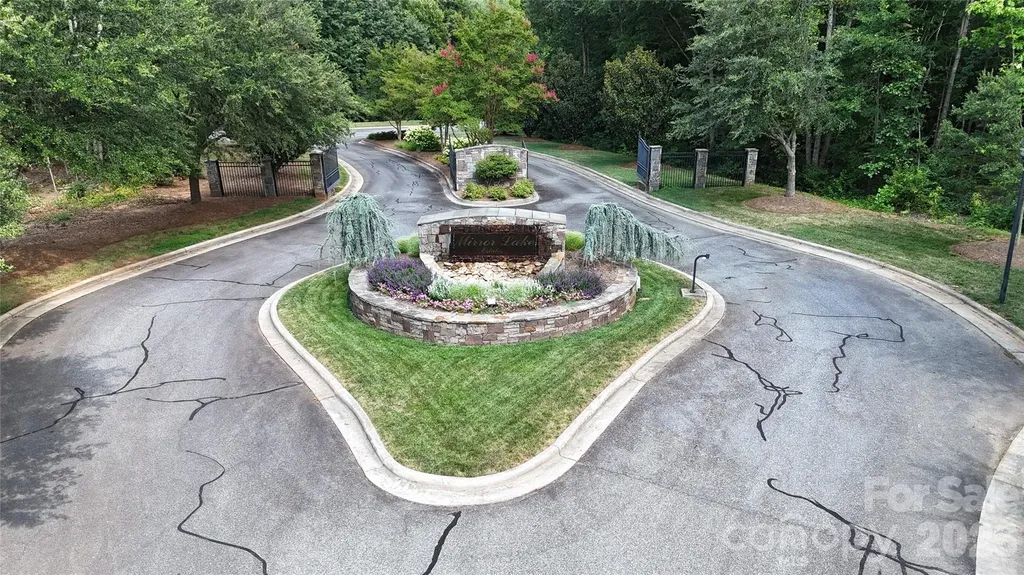 4446 Mirror Lake Drive Catawba NC 28609