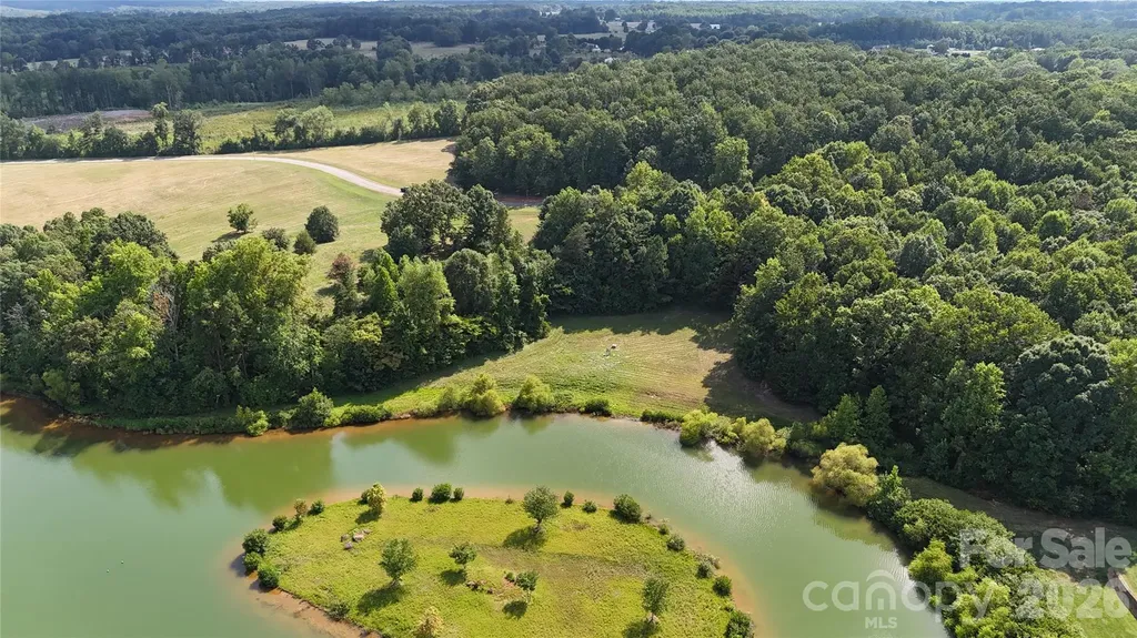 4604 Mirror Lake Drive Catawba NC 28609
