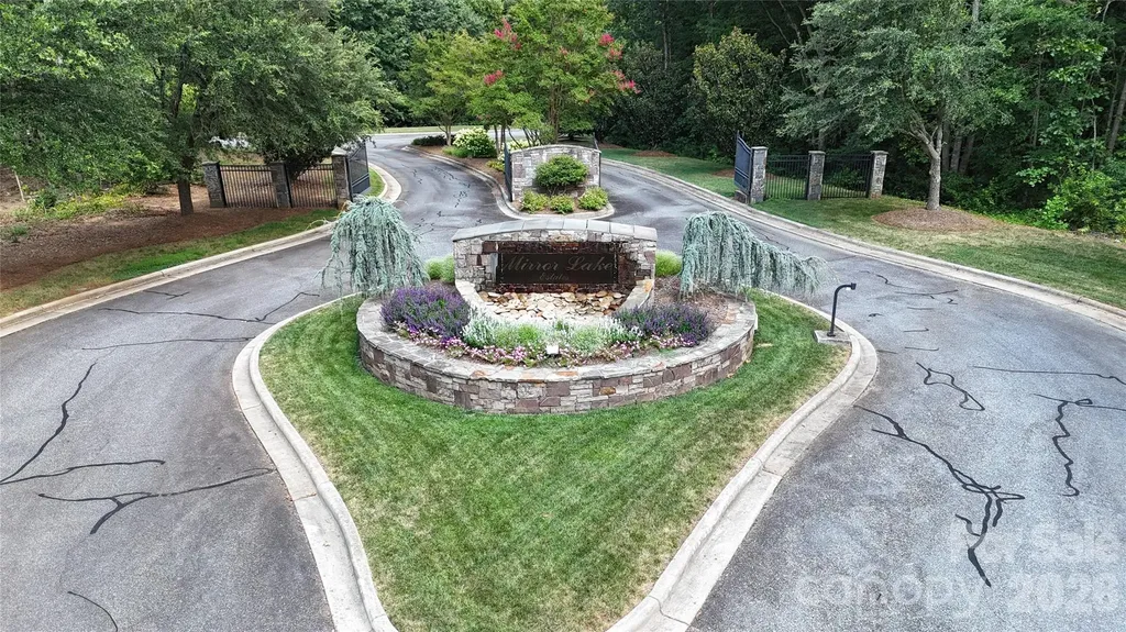 4604 Mirror Lake Drive Catawba NC 28609