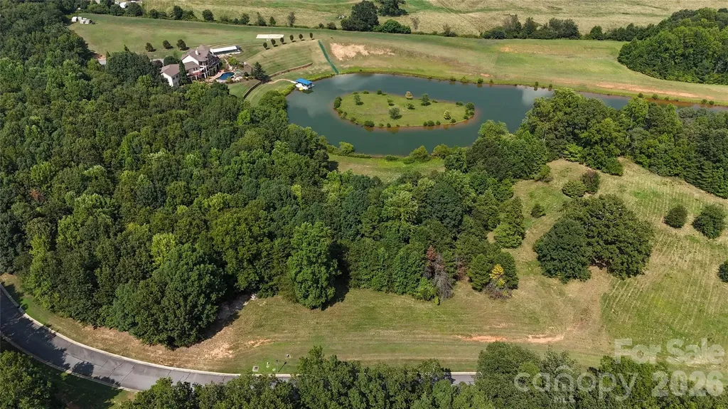 4604 Mirror Lake Drive Catawba NC 28609