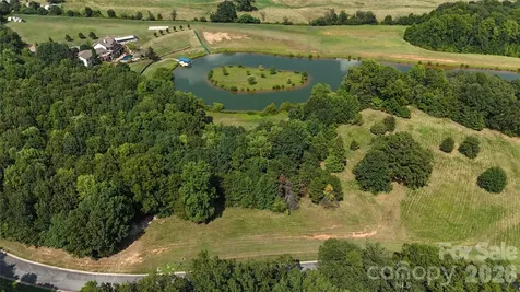 4604 Mirror Lake Drive Catawba NC 28609
