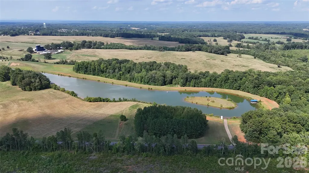 4488 Mirror Lake Drive Catawba NC 28609
