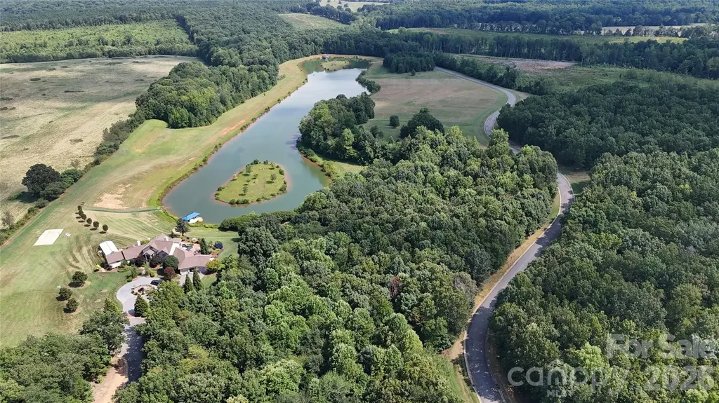 4488 Mirror Lake Drive Catawba NC 28609