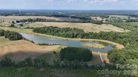 4488 Mirror Lake Drive Catawba NC 28609