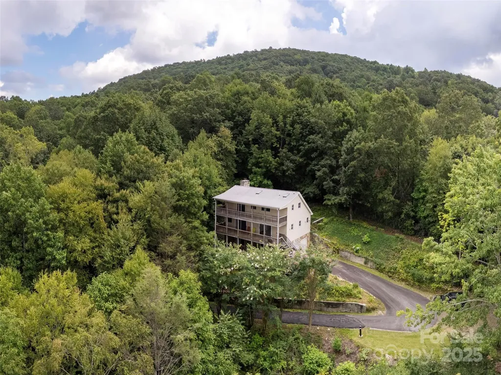 94 Marcellina Drive Fairview NC 28730