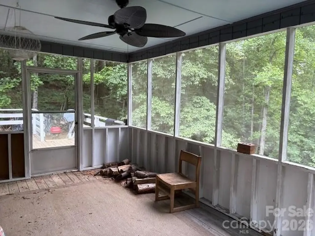 3166 Holly Road Connelly Springs NC 28612