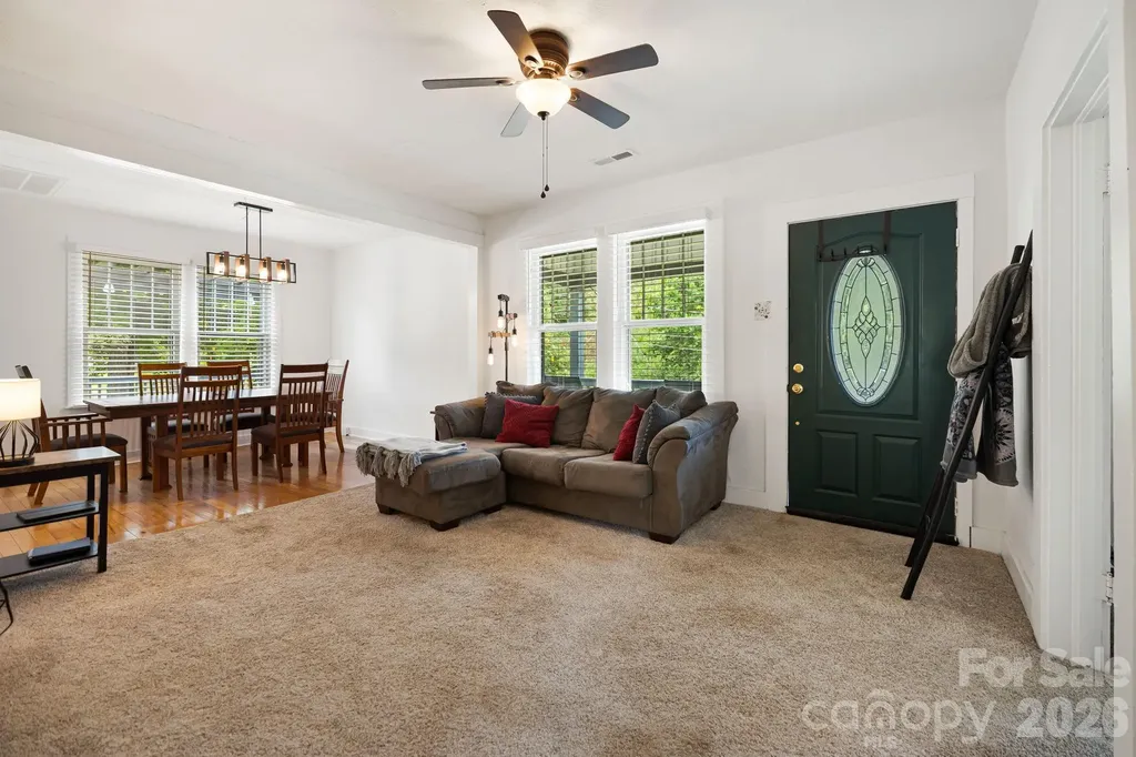 29 Ponder Street Mars Hill NC 28754