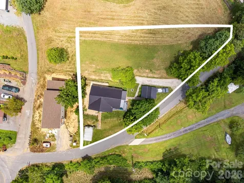 29 Ponder Street Mars Hill NC 28754