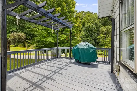 29 Ponder Street Mars Hill NC 28754