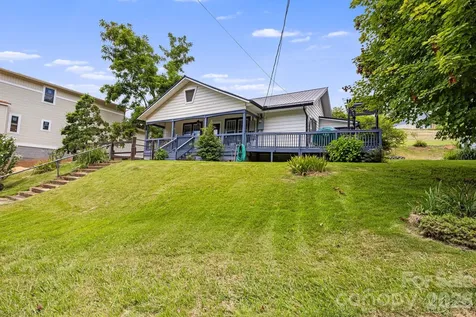 29 Ponder Street Mars Hill NC 28754