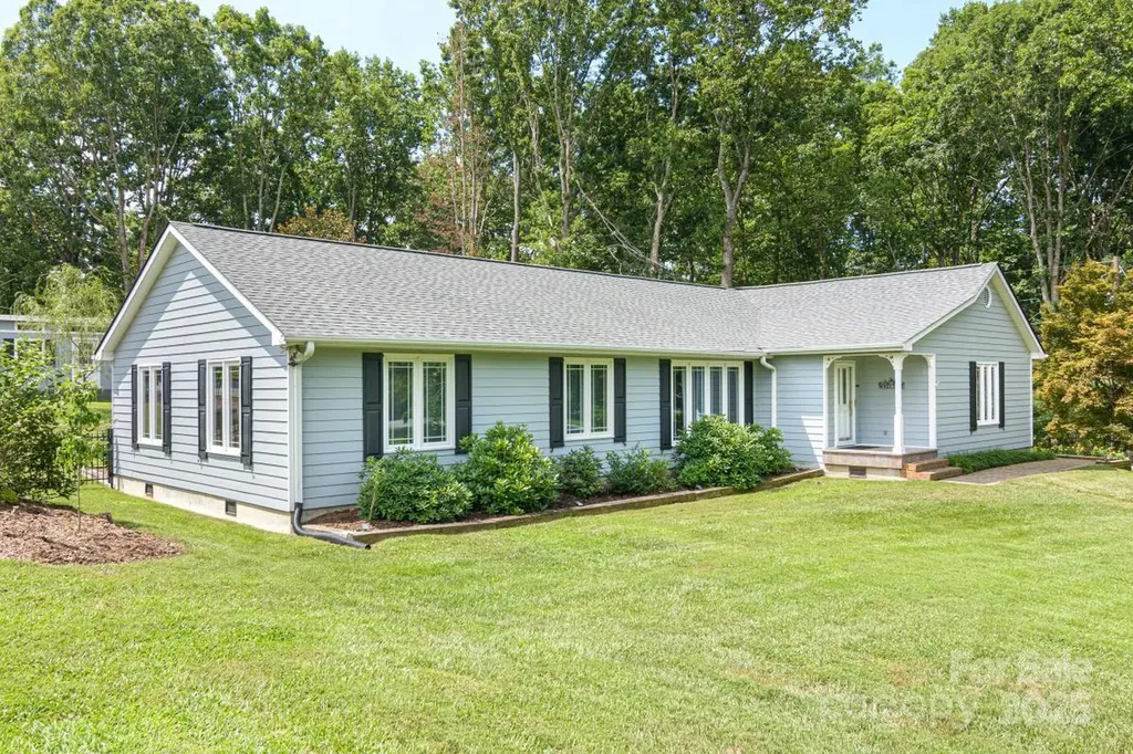 231 Kimberly Ann Drive Hendersonville NC 28792