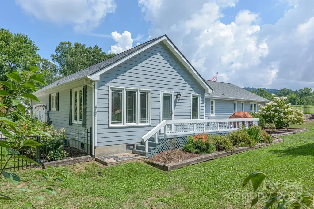 231 Kimberly Ann Drive Hendersonville NC 28792