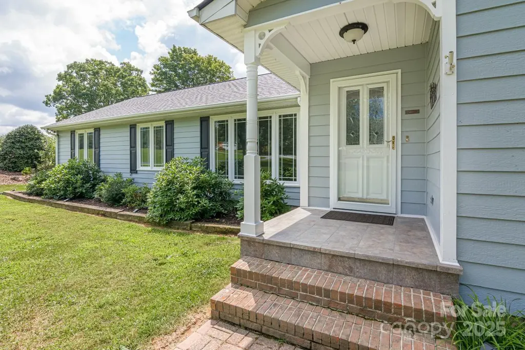 231 Kimberly Ann Drive Hendersonville NC 28792