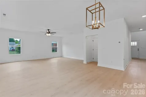 802 Patricia Avenue Harrisburg NC 28075