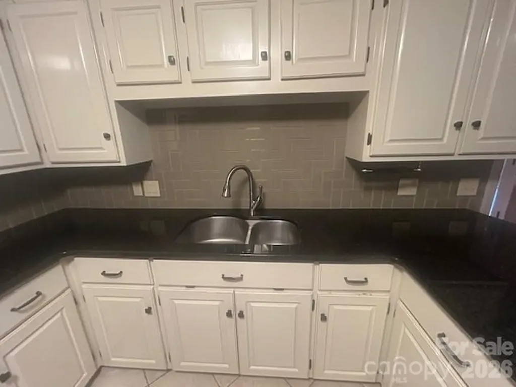 252 Deerfield Street SE Lenoir NC 28645
