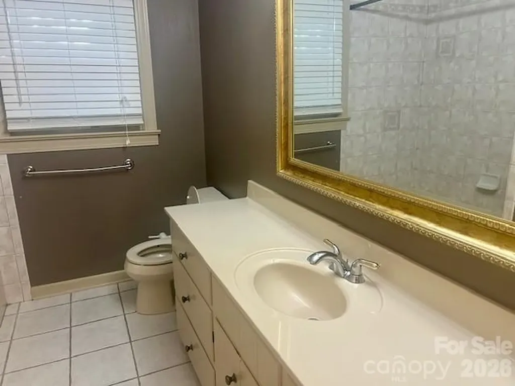 252 Deerfield Street SE Lenoir NC 28645