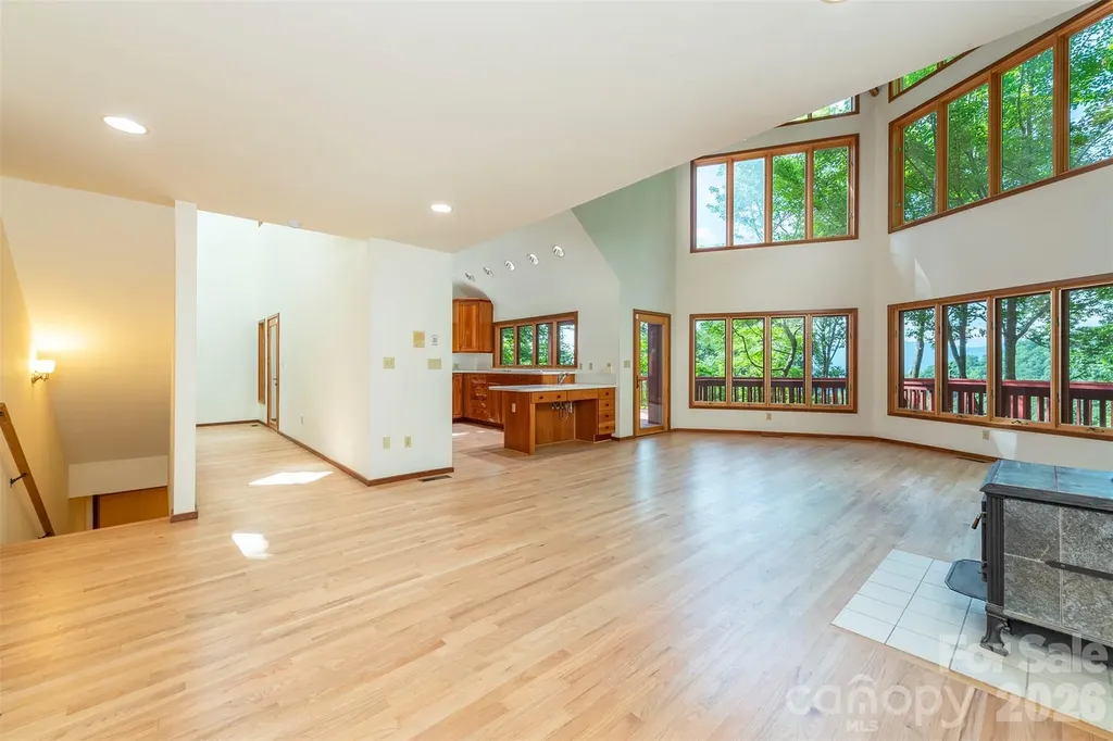 7 Winding Poplar Road Black Mountain NC 28711
