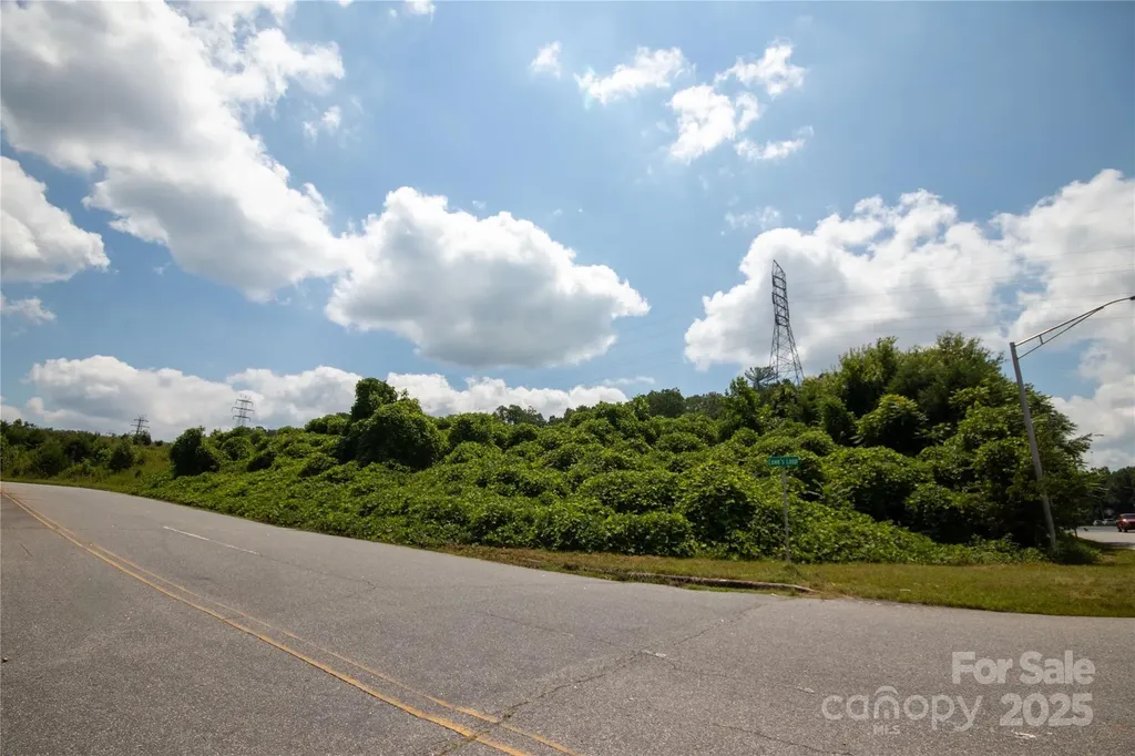 Tbd Hickory Boulevard Lenoir NC 28645