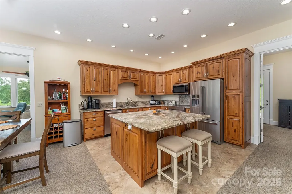 326 Golden Valley Drive Hendersonville NC 28792