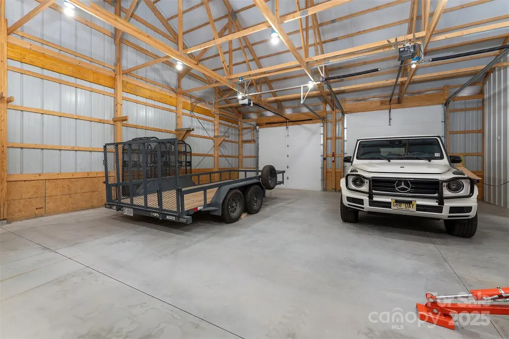 326 Golden Valley Drive Hendersonville NC 28792