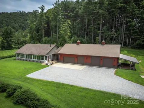 326 Golden Valley Drive Hendersonville NC 28792