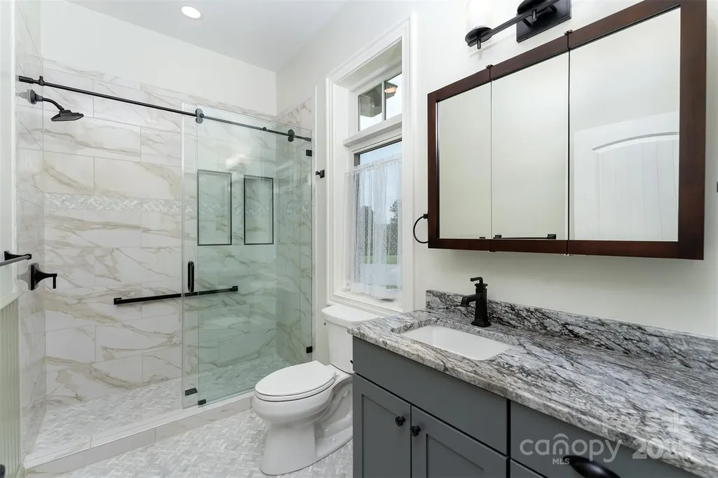 326 Golden Valley Drive Hendersonville NC 28792