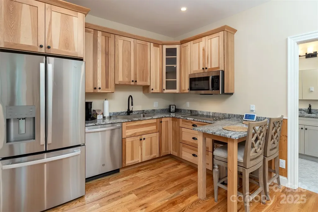 326 Golden Valley Drive Hendersonville NC 28792