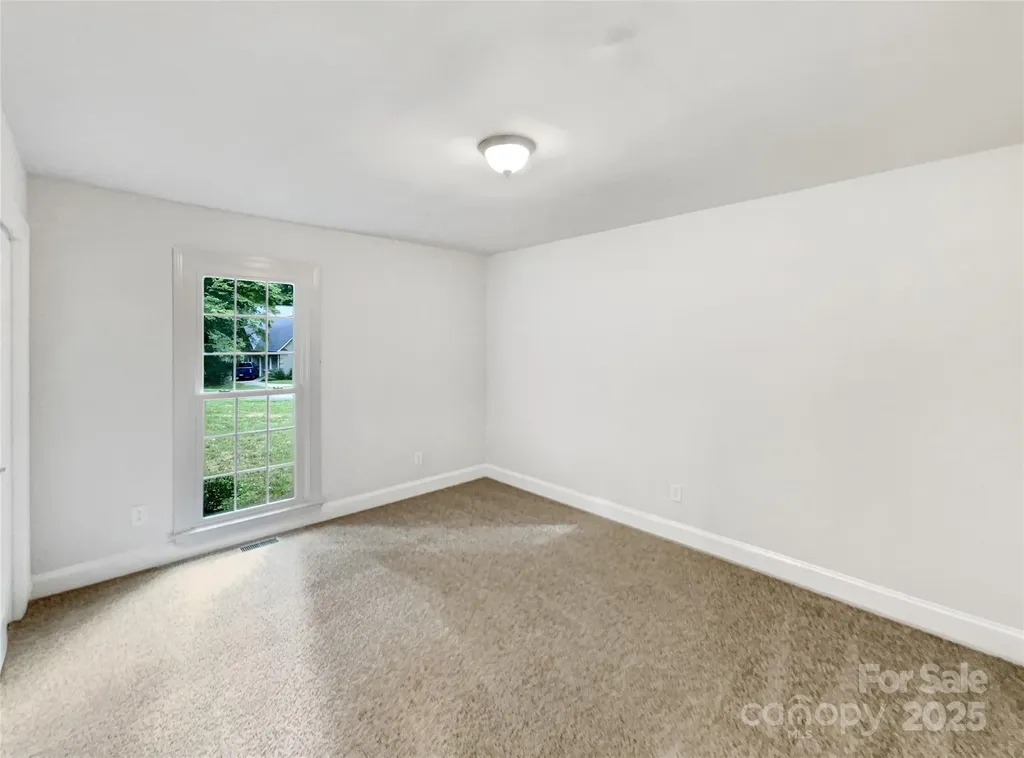 8117 Shannon Woods Lane Matthews NC 28104
