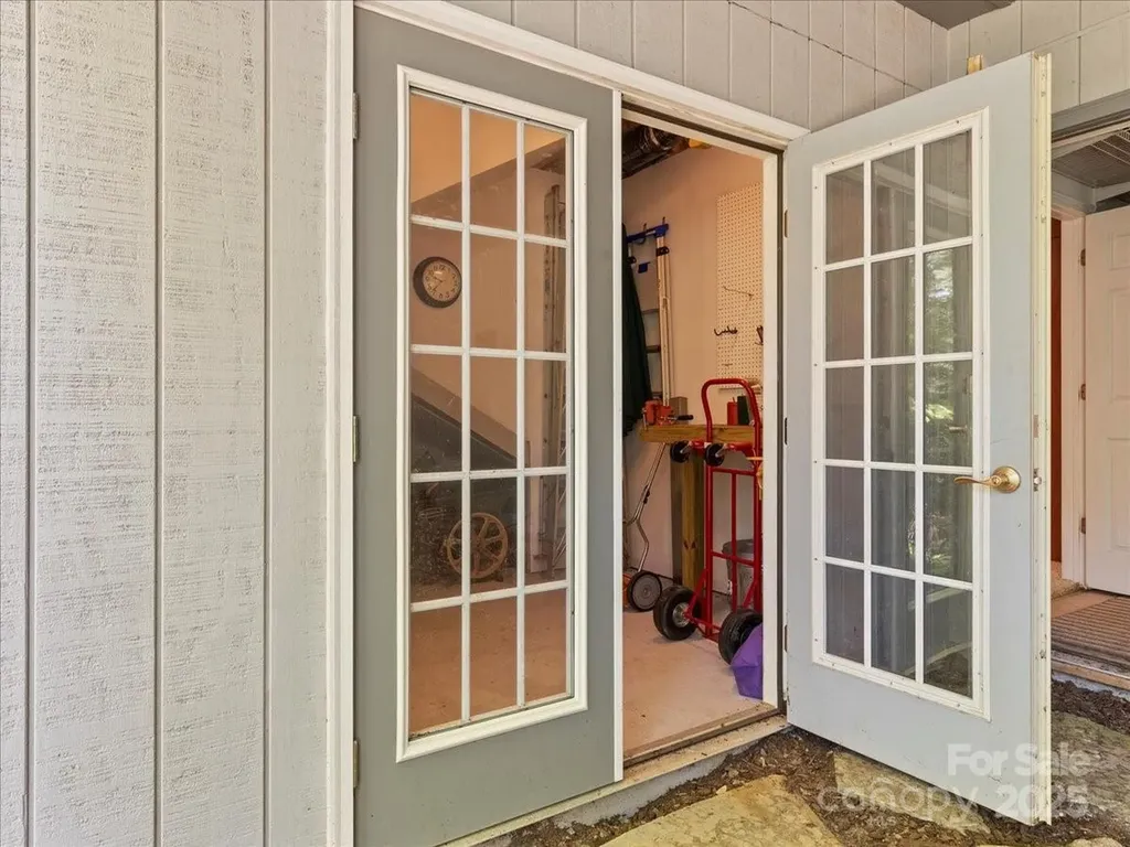 23 Dvga Court Brevard NC 28712