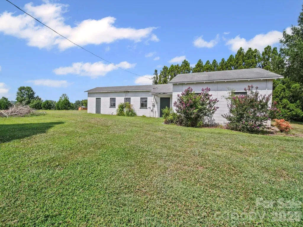 16801 Randalls Ferry Road Norwood NC 28128