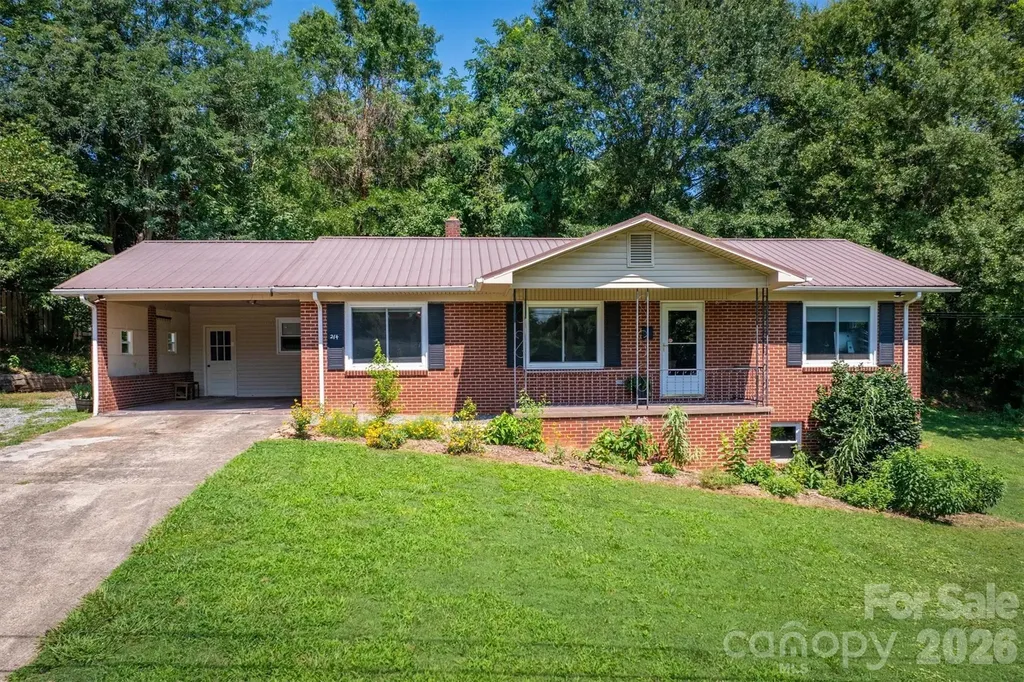 214 Howard Street Morganton NC 28655