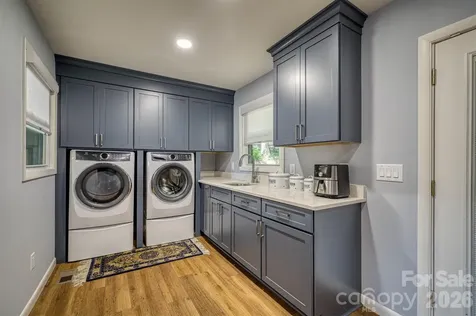 214 Howard Street Morganton NC 28655