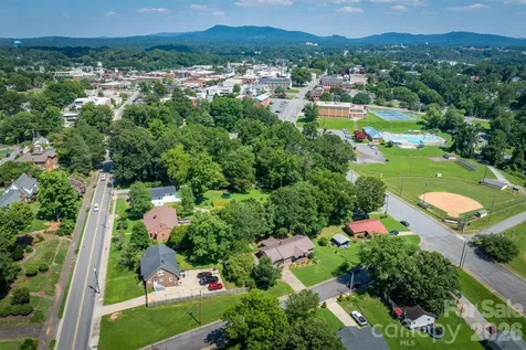 214 Howard Street Morganton NC 28655