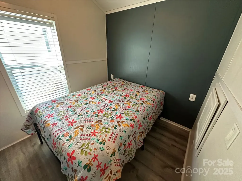 114 Meadowview Circle New London NC 28127