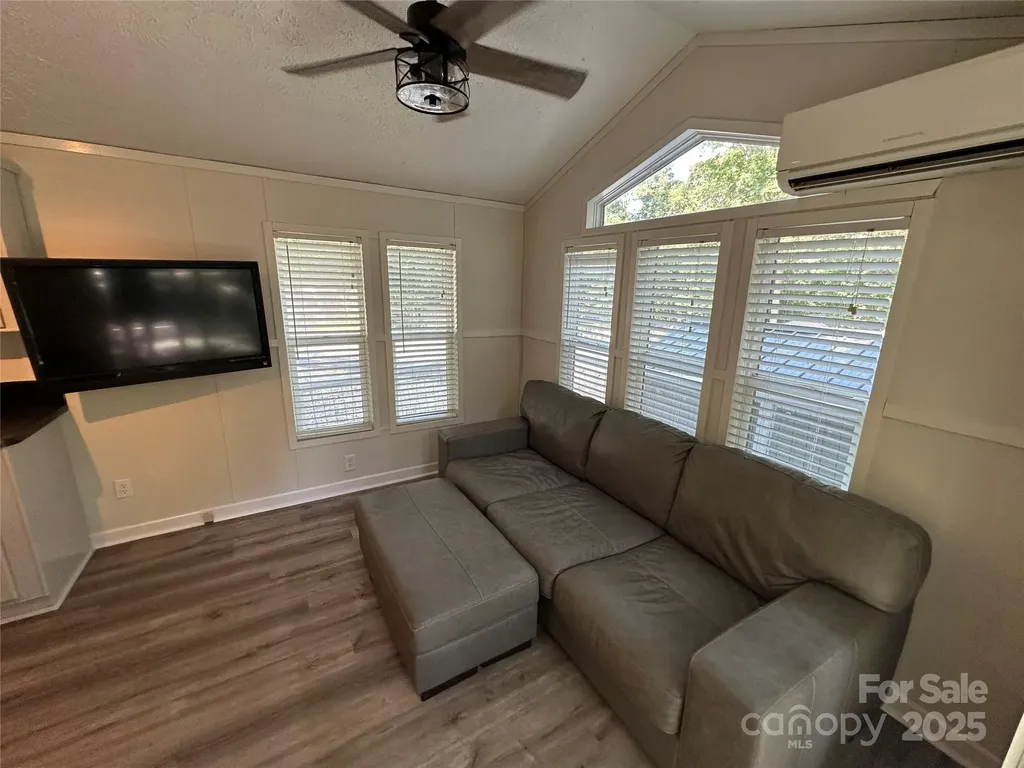 114 Meadowview Circle New London NC 28127