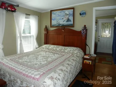 218 Cardinal Drive New London NC 28127