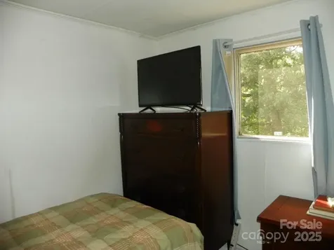 218 Cardinal Drive New London NC 28127