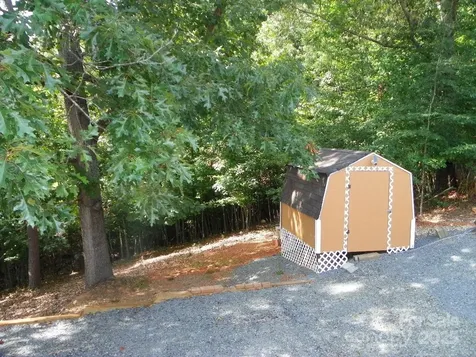 218 Cardinal Drive New London NC 28127